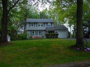 23 Hadlar Dr, Lebanon, NJ 08833