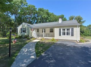 194 Schoolhouse Rd, Warren, RI 02885