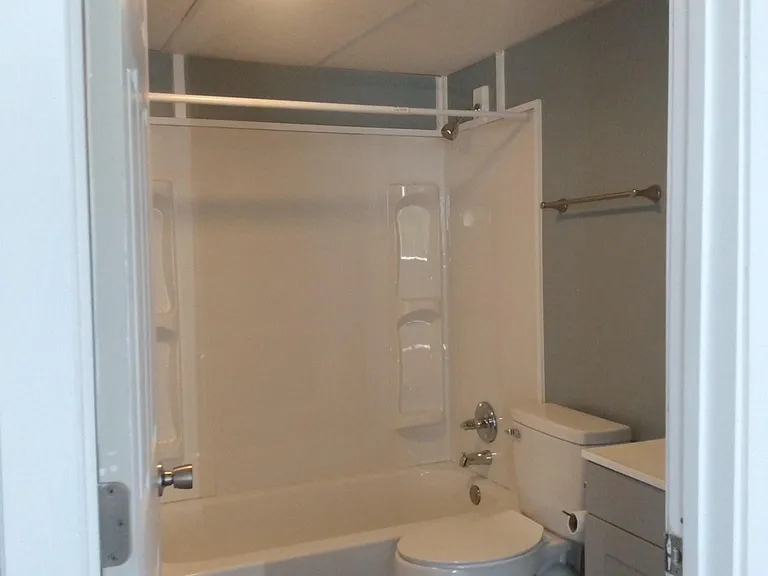 204 Britton Springs Rd #D — Photo 8