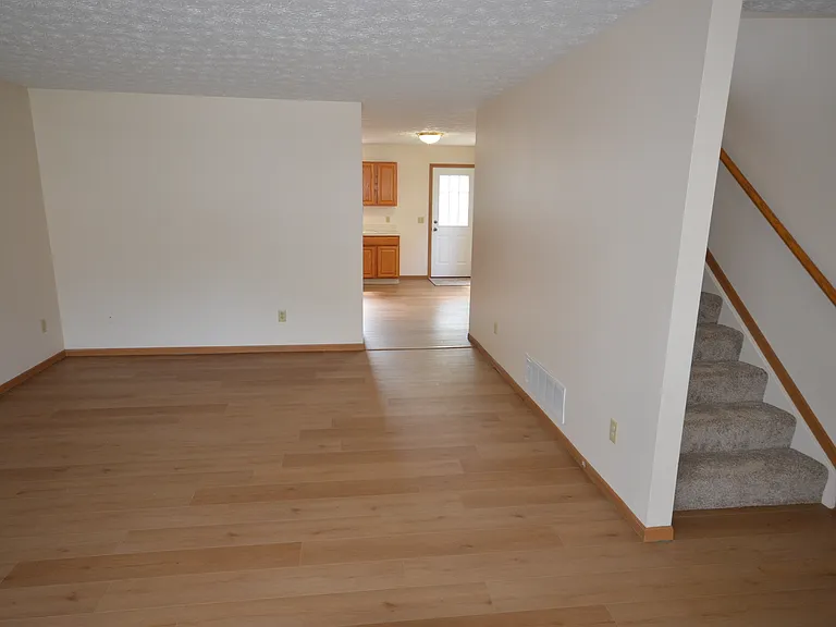 518 Sieber Ave — Photo 4