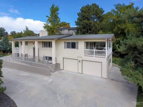 2750 N Lancaster Dr, Boise, ID 83702