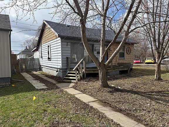 3rd image of 1303 Central Ave