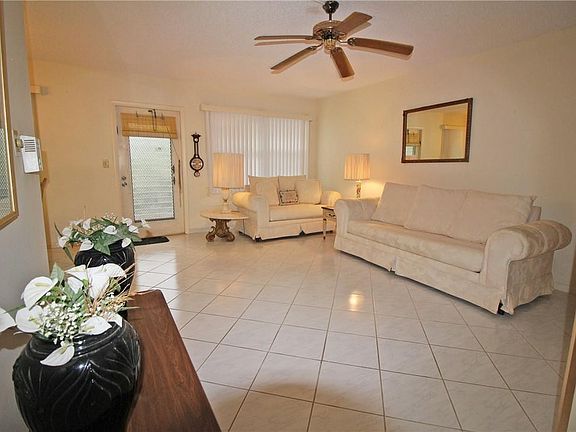 4th image of 1082 Newport #1082
