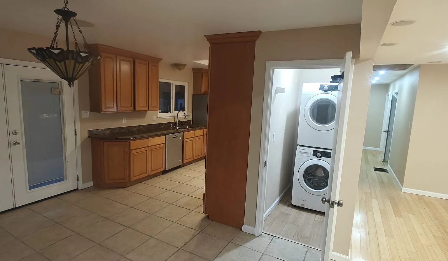 3 bed, 1853 sqft, $4,400 — Photo 3
