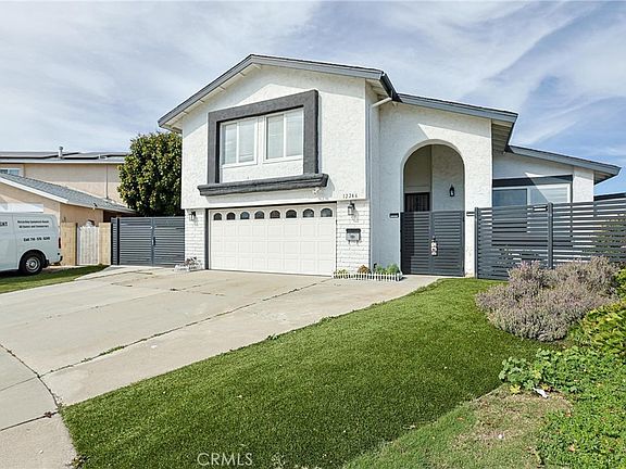 2nd image of 12246 Nadine Cir