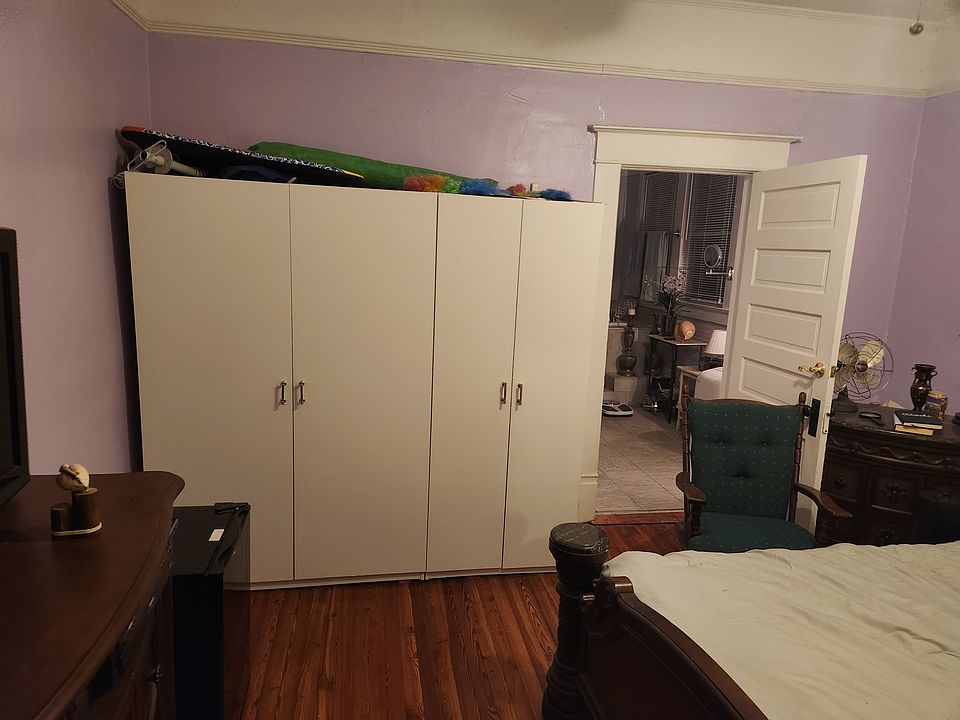 2nd image of 2205 Gadsden St #1