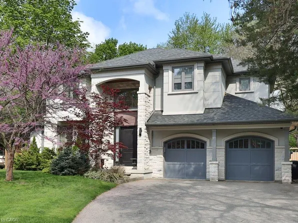 1569 Wembury Rd, Mississauga, ON L5J 2L8