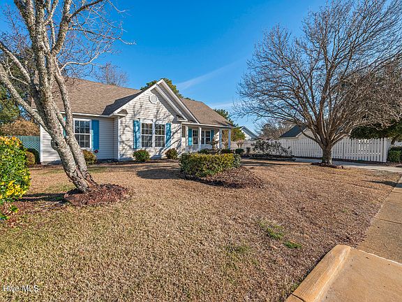 3rd image of 1201 Lacewood Court