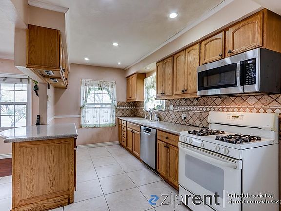 3rd image of 18420 Alburtis Ave