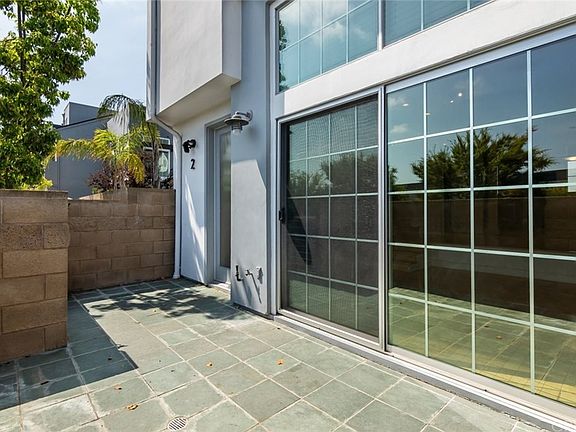 5th image of 5350 Playa Vista Dr APT 2