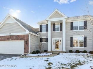 277 Berkshire Ln, Sugar Grove, IL 60554