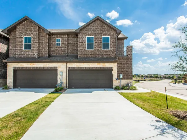 4902 Oak Creek Ln, Garland, TX 75040