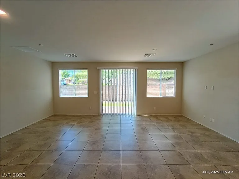 2119 Del Aqua Ave — Photo 3
