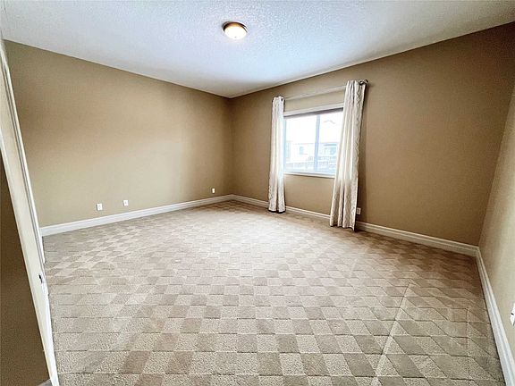 4th image of 27 Princeton Pl