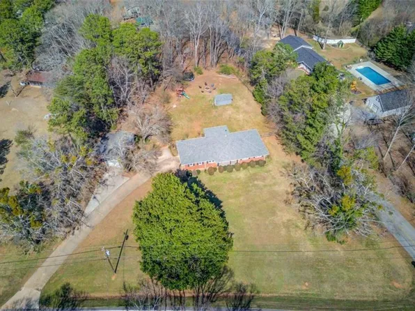 5906 Homer Hwy, Lula, GA 30554