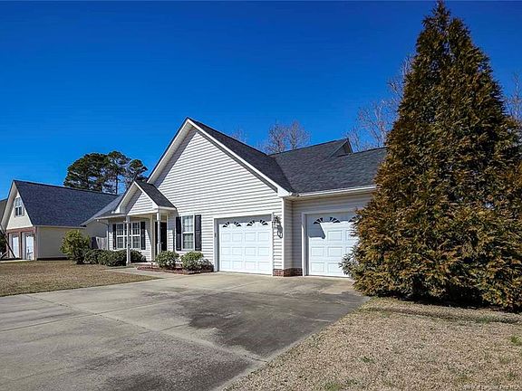 3rd image of 5516 Hall Glen Dr