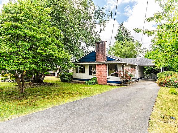 3rd image of 945 Caithness Cres