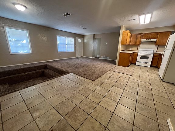 3rd image of 1213 SW 25th St