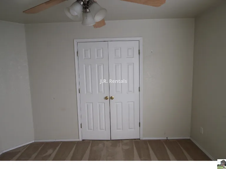 1906 Flagstaff Dr — Photo 92