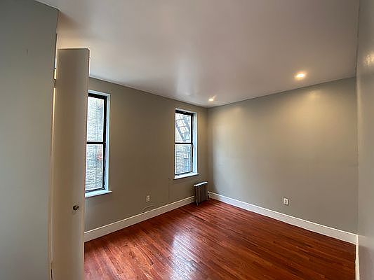 4th image of 238 W 146th St #12