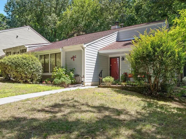 5838 Branchwood Rd, Raleigh, NC 27609