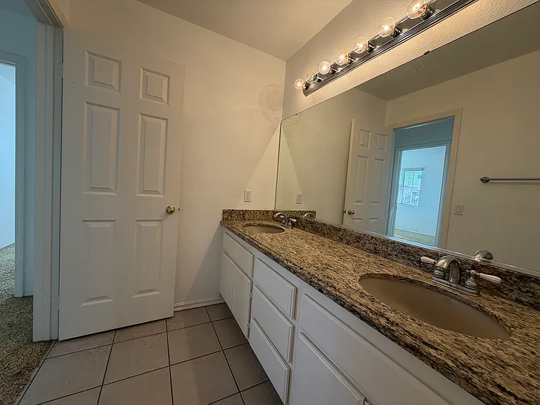 13152 River Oaks Dr — Photo 48
