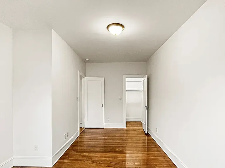 131 Silver Lake Rd #303 — Photo 6