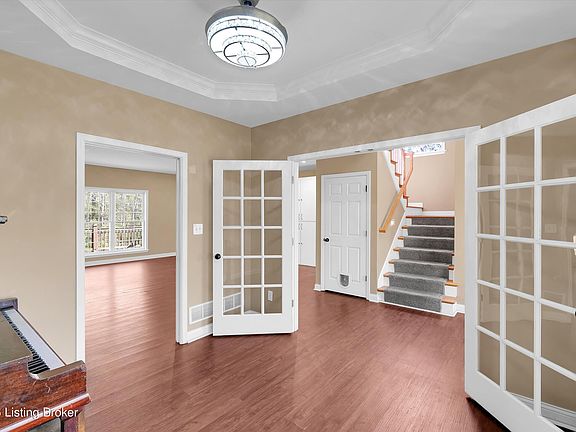 5th image of 10611 Dry Creek Way