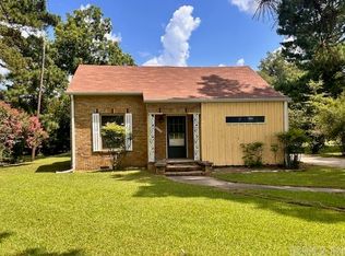 714 W Halliburton Ave, De Witt, AR 72042