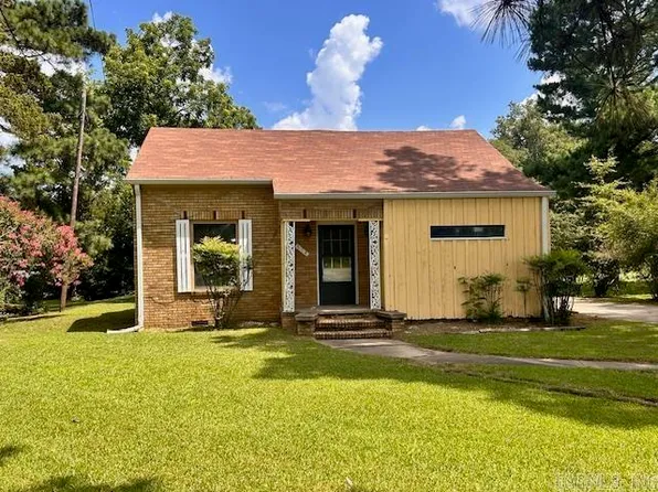 714 W Halliburton Ave, De Witt, AR 72042