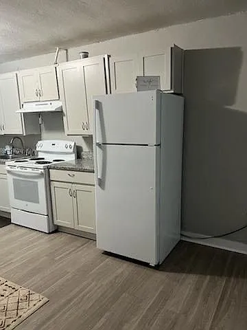 Photo 2 of 7 - 612 31st Ave S #202 - Atlantic Beach, SC Building Photo - 612 31st Ave S #202