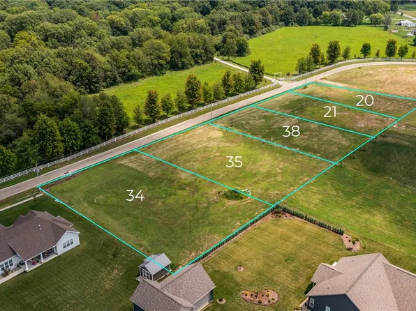 Country Club Rd, Effingham, IL 62401