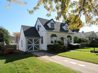 2331 Sycamore Ave, Wantagh, NY 11793