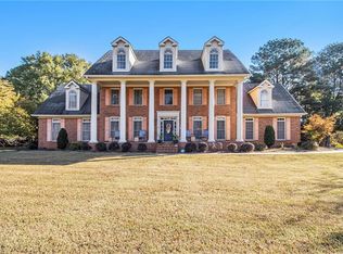 100 Raymond Ct, Fayetteville, GA 30214