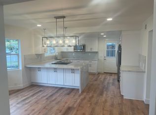 2777 Lorenzo Ave, Costa Mesa, CA 92626