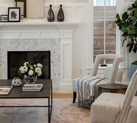 4th image of 2034 Thayer Ave