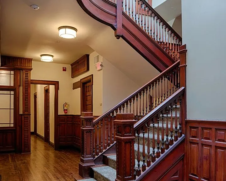 1605 Hennepin Ave — Photo 1