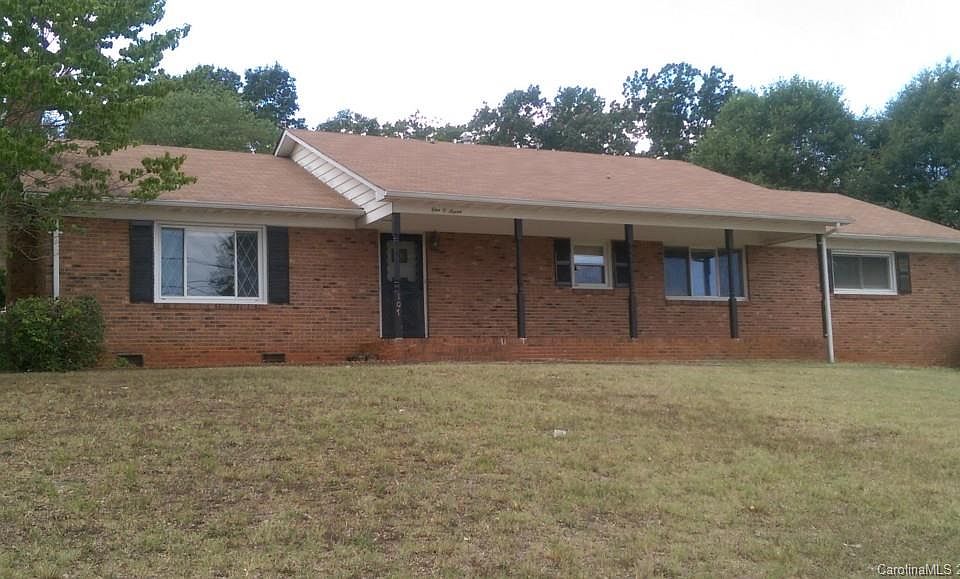 1st image of 107 Stowe Acres