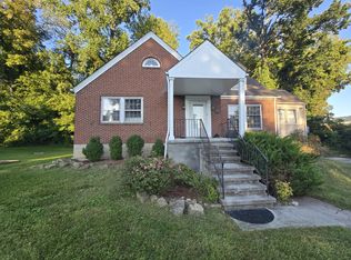400 Gloucester Ave, Middlesboro, KY 40965