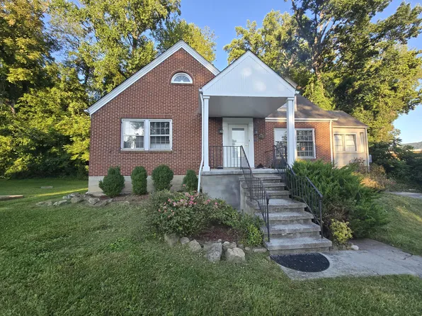 400 Gloucester Ave, Middlesboro, KY 40965