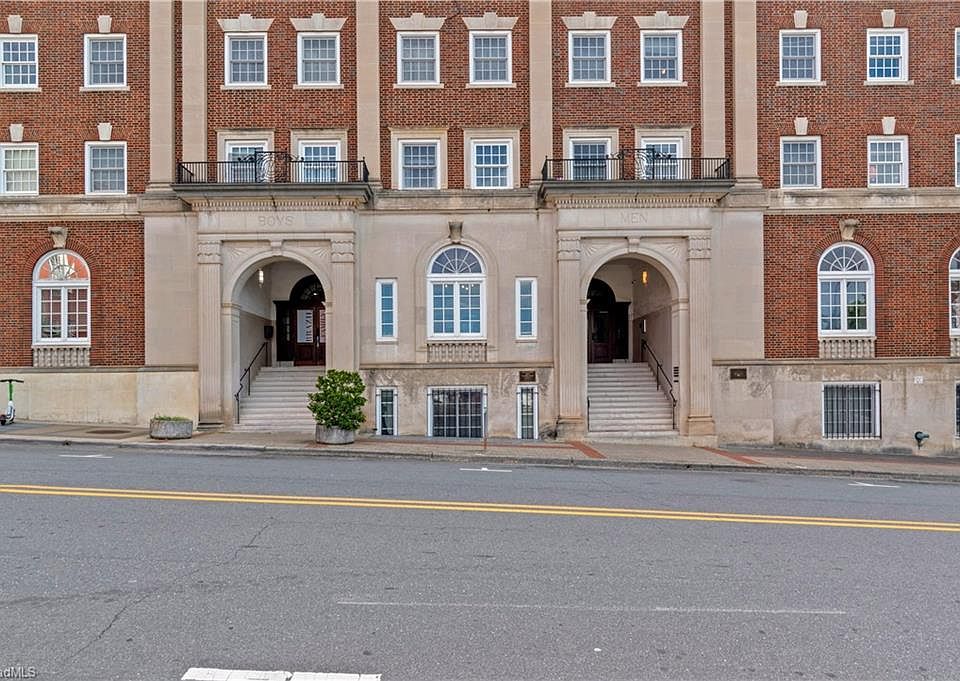1st image of 315 N Spruce St APT 307