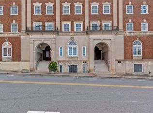 315 N Spruce St APT 307, Winston Salem, NC 27101
