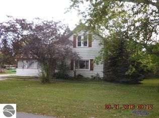 209 6th Ave, Tawas City, MI 48763