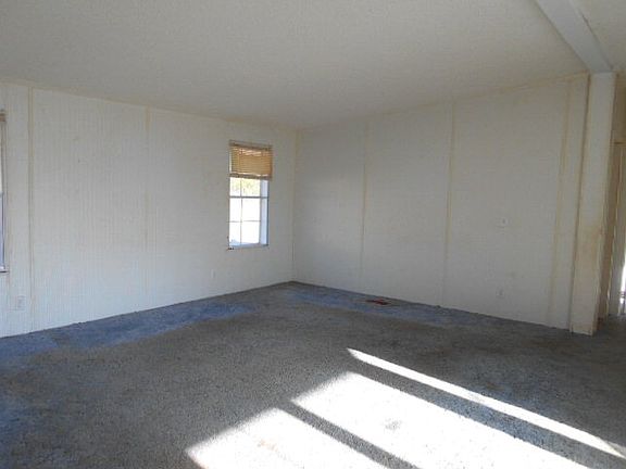 3rd image of 216 Mill Creek Dr