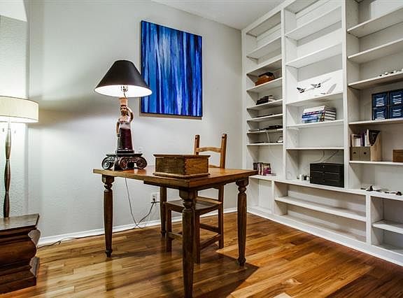 4th image of 304 Cove Dr