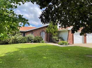 9649 Johnson Pl, Crown Point, IN 46307