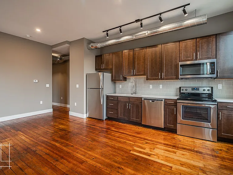 245 King Ave — Photo 5