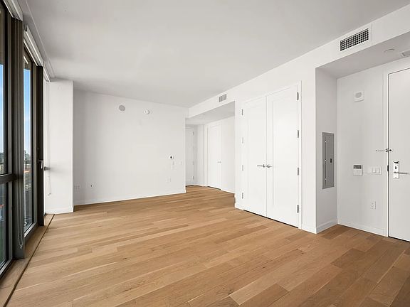 3rd image of 395 Carroll St #1206