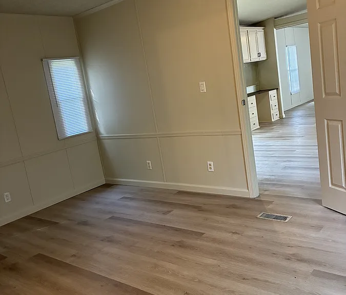 1305 N Floyd St #50 — Photo 6