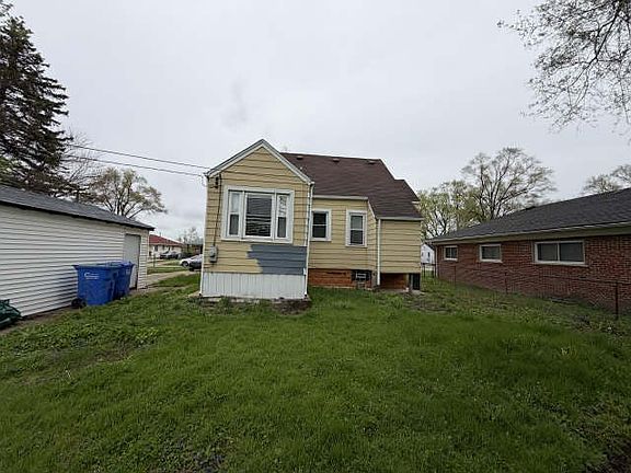 2nd image of 22103 Panama Ave